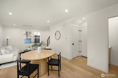 14321 C Interlake Avenue N, Seattle, WA 98133 - Photo 8