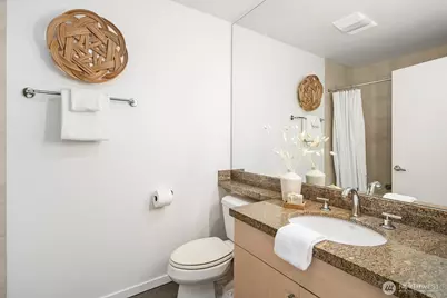 1100 106th Avenue NE #1002, Bellevue, WA 98004 - Photo 26