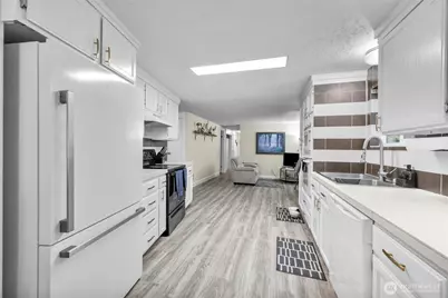 6360 Overland Trail, Maple Falls, WA 98266 - Photo 8