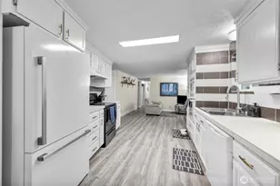 6360 Overland Trail, Maple Falls, WA 98266 - Photo 8