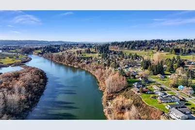 8204 Riverview Road, Snohomish, WA 98290 - Photo 38