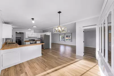 8204 Riverview Road, Snohomish, WA 98290 - Photo 10