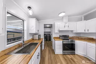 8204 Riverview Rd, Snohomish, WA 98290 - Photo 12