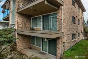 12030 32nd Ave NE, Seattle, WA 98125 - Photo 4