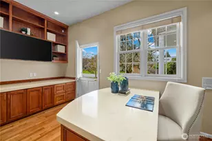 649 E Lake Sammamish Pkwy SE, Sammamish, WA 98074 - Photo 24