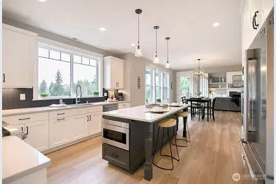 302 Waters Road, Castle Rock, WA 98611 - Photo 8