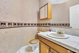 15800 Village Green Dr, Mill Creek, WA 98012 - Photo 18