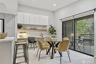 1354 Bellevue Way NE, Bellevue, WA 98004 - Photo 14