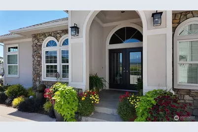 15834 Kamb Road, Mount Vernon, WA 98274 - Photo 2