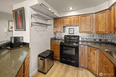 10601 Bagley Avenue N #304, Seattle, WA 98133 - Photo 10