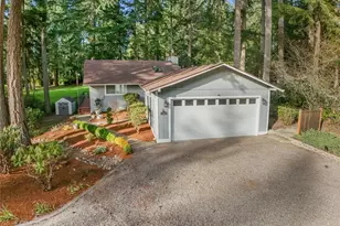 11001 Pioneer Dr, Anderson Island, WA 98303 - Photo 2