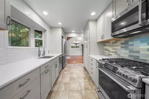 11001 Pioneer Dr, Anderson Island, WA 98303 - Photo 6