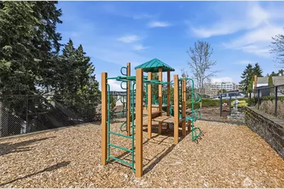 4033 129th Place SE, Bellevue, WA 98006 - Photo 32