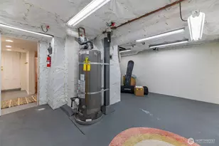 1046 NE 97th St, Seattle, WA 98115 - Photo 20