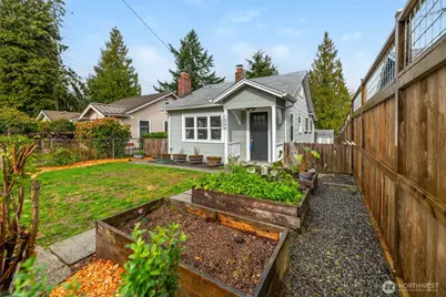 1046 NE 97th Street, Seattle, WA 98115 - Photo 2
