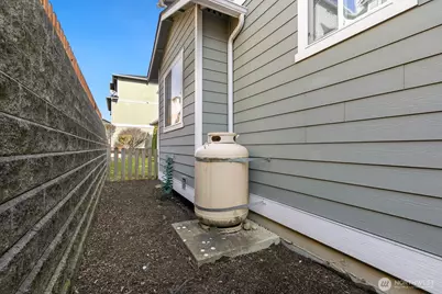 1132 Chestnut Court, Everett, WA 98201 - Photo 24