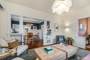 4215 S Holly St, Seattle, WA 98118 - Photo 8