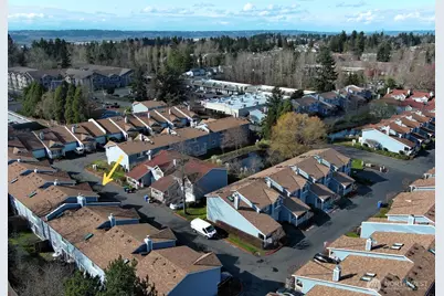 10513 SE 250th Place #F104, Kent, WA 98030 - Photo 34