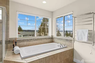 10759 Durland Avenue NE, Seattle, WA 98125 - Photo 30