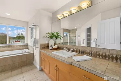 10759 Durland Avenue NE, Seattle, WA 98125 - Photo 28