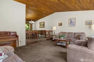 14402 151st Pl SE, Renton, WA 98059 - Photo 4