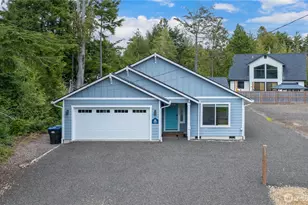 33 Butterfly Ln, Pacific Beach, WA 98571 - Photo 2