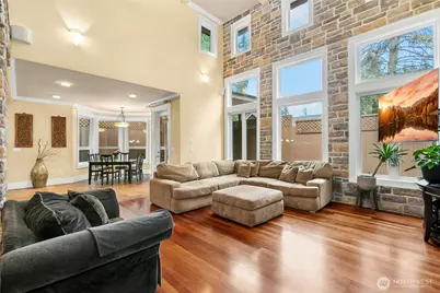 18634 92nd Avenue NE, Bothell, WA 98011 - Photo 16