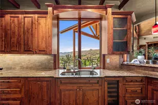 1680 Skyline Dr, Wenatchee, WA 98801 - Photo 10