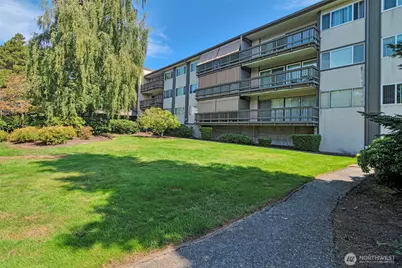 2500 81st Avenue SE #329, Mercer Island, WA 98040 - Photo 1