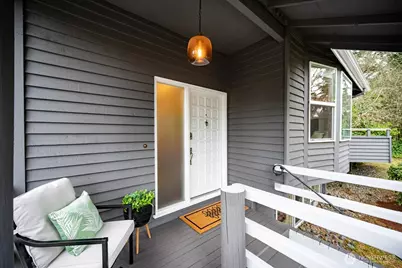 832 NE 202nd Street, Shoreline, WA 98155 - Photo 4