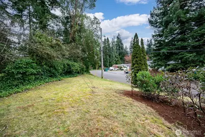 832 NE 202nd Street, Shoreline, WA 98155 - Photo 34