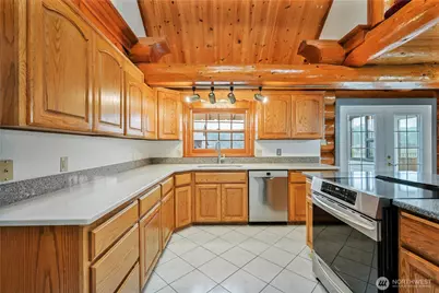 6946 Willow Grove Road, Longview, WA 98632 - Photo 8