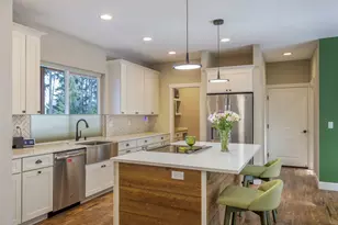 1934 W 8th St, Port Angeles, WA 98363 - Photo 8