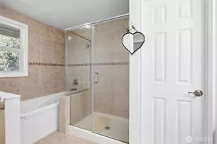 12424 106th Pl NE, Kirkland, WA 98034 - Photo 24