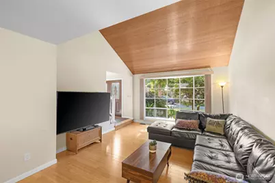 12424 106th Place NE, Kirkland, WA 98034 - Photo 10