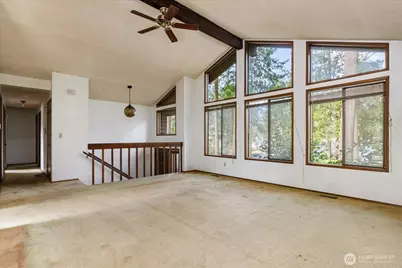 2011 Pine Wood Way, Oak Harbor, WA 98277 - Photo 4