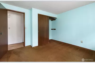 2011 Pine Wood Way, Oak Harbor, WA 98277 - Photo 16