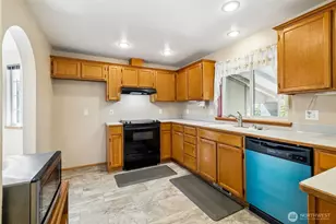 2310 20th St SE, Puyallup, WA 98374 - Photo 10