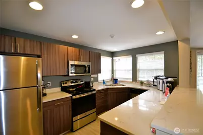 19607 110th Place NE, Bothell, WA 98011 - Photo 38