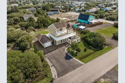 898 S Sand Dune Avenue SW, Ocean Shores, WA 98569 - Photo 32
