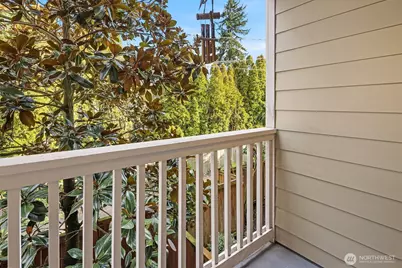 12050 33rd Avenue NE #C, Seattle, WA 98125 - Photo 8