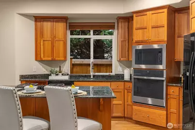 1925 NE 33rd Place, Renton, WA 98056 - Photo 22