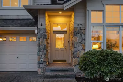 1925 NE 33rd Place, Renton, WA 98056 - Photo 4