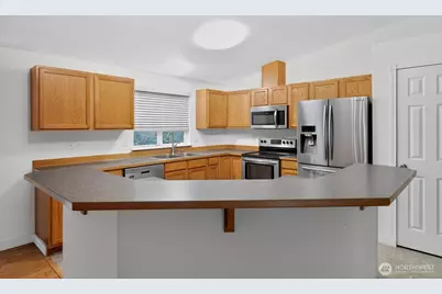 24382 Catamount Lane NW, Poulsbo, WA 98370 - Photo 6