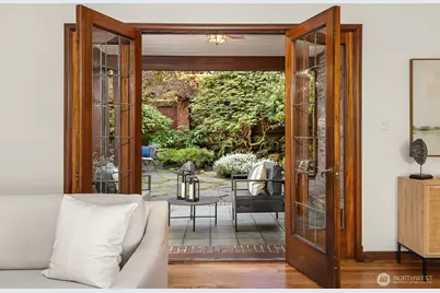 3419 E Laurelhurst Drive NE, Seattle, WA 98105 - Photo 10