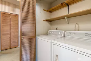 317 SW 112th St, Seattle, WA 98146 - Photo 22