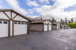 317 SW 112th St, Seattle, WA 98146 - Photo 12