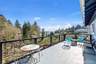 3040 Classic Avenue NE, Bremerton, WA 98310 - Photo 10