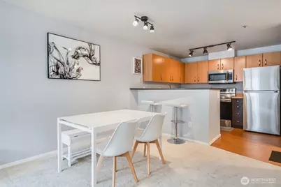 4020 Aurora Avenue N #403, Seattle, WA 98104 - Photo 18