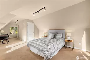 303 Bellevue Way SE, Bellevue, WA 98004 - Photo 20